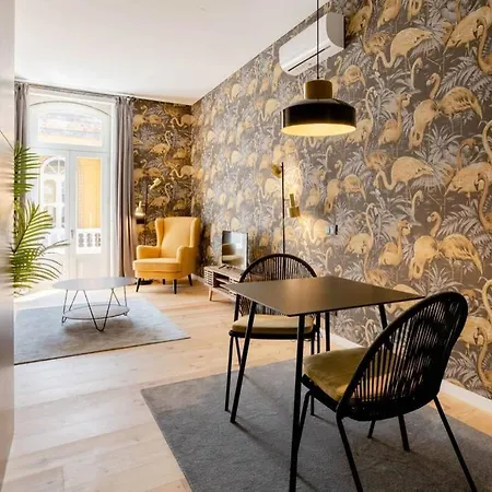 Boutique Rentals-art & Charm Ii W/ Terrace Apartment *