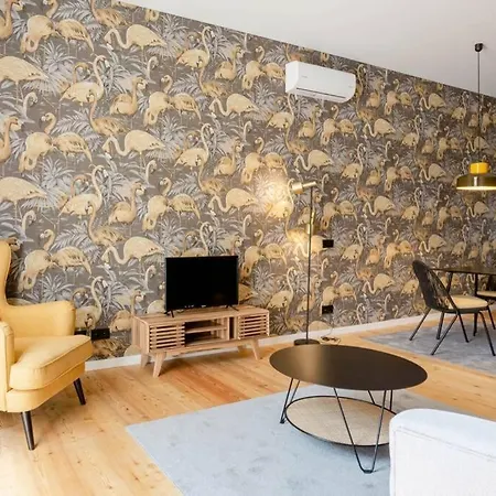 Boutique Rentals-art & Charm Ii W/ Terrace