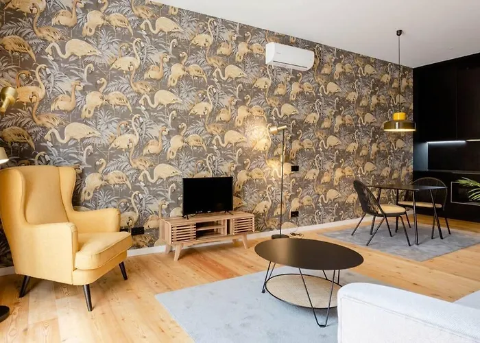 Boutique Rentals-art & Charm Ii W/ Terrace